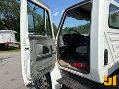 2003 INTERNATIONAL 4300 S/A VIN: 3HTMMAAM43N581871