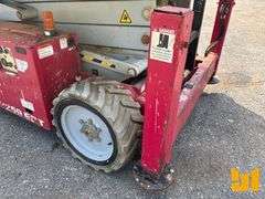 2015 MEC 3259ET 32’ SCISSOR LIFT SN: 13100321