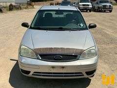 2005 FORD FOCUS SE ZX4 VIN: 1FAFP34N15W122972 FWD