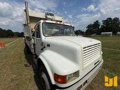 2001 INTERNATIONAL 4700 S/A REAR LOAD RESIDENTIAL COLLECTION TRUCK VIN: 1HTSCAAN51H213578