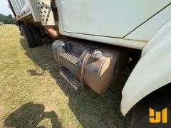 2001 INTERNATIONAL 4700 S/A REAR LOAD RESIDENTIAL COLLECTION TRUCK VIN: 1HTSCAAN51H213578