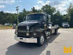 2024 MACK MD SINGLE AXLE ROLLBACK TRUCK VIN: 1M2MDBAA0RS012090