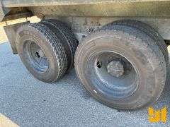 2005 INTERNATIONAL 7600 TRI-AXLE DUMP TRUCK VIN: 1HTWYSBT25J036010