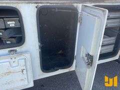 2008 GMC C5500 S/A MECHANICS TRUCK VIN: 1GDE5C1918F400997
