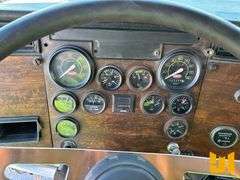 1994 PETERBILT 357 TRI ROLL OFF TRUCK VIN: 1XPAL60X2RN353155