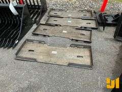 UNUSED FORMED SKID STEER FRAME MOUNTING PLATE