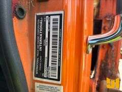 2006 INTERNATIONAL 7500 SINGLE AXLE DUMP TRUCK VIN: 1HTWLAZRX6J344725