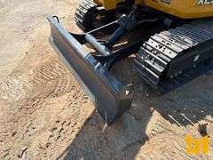 2024 XCMG XE35U MINI EXCAVATOR SN: XUGK0351CLKA02034