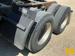 2013 KENWORTH T660 TANDEM AXLE TRUCK TRACTOR VIN: 1XKAD49XXDJ368884