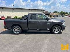 2018 RAM 1500 CREW CAB 4X4 PICKUP VIN: 1C6RR7FG7JS264579