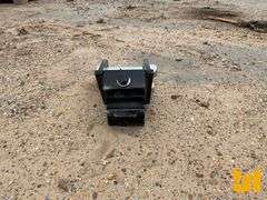 UNUSED 2025 TPM QUICK HITCH TO FIT .8-1.4 TON EXCAVATOR