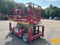 2015 MEC 3259ET 32’ SCISSOR LIFT SN: 13100321