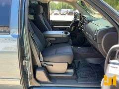 2010 CHEVROLET SILVERADO EXTENDED CAB 4X4 PICKUP VIN: 1GCSKSE36AZ252821