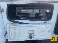 2008 GMC C5500 S/A MECHANICS TRUCK VIN: 1GDE5C1918F400997