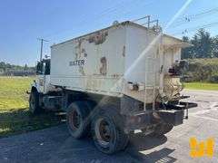 1981 MACK DM686SX TANDEM AXLE WATER TRUCK VIN: 1M2B128C7BA008007