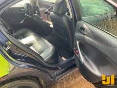 2008 LEXUS IS VIN: JTHCK262085027451 2WD