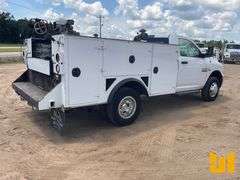 2015 RAM 3500HD SLT S/A UTILITY TRUCK VIN: 3C7WRSAL7FG606486