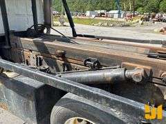 2005 STERLING 8500 TRI ROLL OFF TRUCK