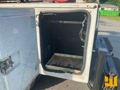 2008 GMC C5500 S/A MECHANICS TRUCK VIN: 1GDE5C1918F400997