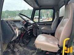 2001 FREIGHTLINER FL112 NATIONAL  BOOM TRUCK VIN: 1FVHBGAS01HJ49358