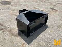 UNUSED 3/4 CY CONCRETE PLACEMENT BUCKET