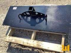 SKID STEER TRAILER MOVER ATTACHMENT
