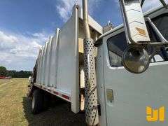 2001 INTERNATIONAL 4700 S/A REAR LOAD RESIDENTIAL COLLECTION TRUCK VIN: 1HTSCAAN51H213578