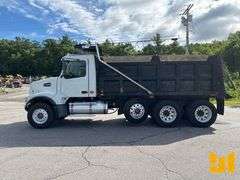 2006 VOLVO TRUCK VHD TRI-AXLE DUMP TRUCK VIN: 4V5K99GH36N393468