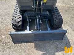 GROUNDHOG ZH12G MINI EXCAVATOR SN: 24ZH12G1123