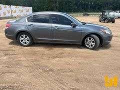 2008 HONDA ACCORD VIN: JHMCP26488C071809 FWD