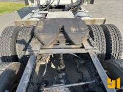 2014 FREIGHTLINER CASCADIA TANDEM AXLE DAY CAB TRUCK TRACTOR VIN: 3AKJGEDY4FDGJ7156