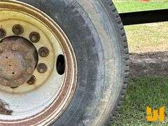 PETERBILT H400 TANDEM AXLE DUMP TRUCK VIN: 1XPCDB90NN315340
