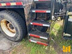 2012 FREIGHTLINER 108SD TANDEM AXLE DUMP TRUCK VIN: 1FVHG5BSXCHBW1785