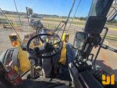 2014 DEERE 824K HIGH LIFT WHEEL LOADER SN: 1DW824KXHED658691