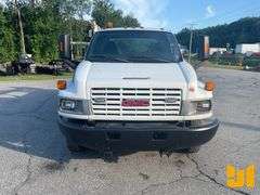 2008 GMC C5500 S/A MECHANICS TRUCK VIN: 1GDE5C1918F400997
