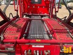 2017 PETERBILT 389 T/A CAR HAULER TRUCK VIN: 1NPXDP9X3HD369380
