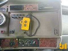 2006 KENWORTH T300 SINGLE AXLE DUMP TRUCK VIN: 2NKMHD6H86M155193