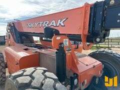 2017 JLG 1054 10000 LB TELESCOPIC FORKLIFT SN: 0160079156