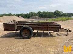 MANURE SPREADER