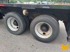 2001 FREIGHTLINER FL112 NATIONAL  BOOM TRUCK VIN: 1FVHBGAS01HJ49358