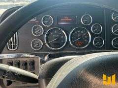 2016 PETERBILT 389 TRI AXLE TRUCK TRACTOR VIN: 1XPXP4EX7GD317055