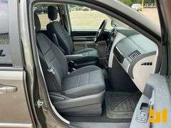 2010 DODGE GRAND CARAVAN SXT VIN: 2D4RN5D10AR446586 FWD