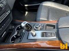 2011 BMW X5 VIN: 5UXZW0C57BL661098 4WD