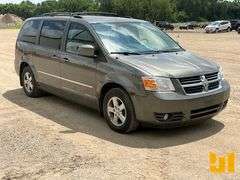 2010 DODGE GRAND CARAVAN SXT VIN: 2D4RN5D10AR446586 FWD