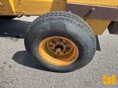 CASE 584C CUSHION TIRE FORKLIFT