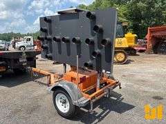 2014 VERMAC SOLAR ARROW BOARD SN: 2S9US1111ES132688
