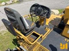 2006 CATERPILLAR AP-1000D RUBBER TIRE PAVER  SN: CATAP100AEAD00122