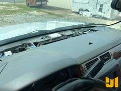 2011 CHEVROLET SUBURBAN VIN: 1GNSCJE06BR215323 2WD