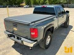 2010 CHEVROLET SILVERADO EXTENDED CAB 4X4 PICKUP VIN: 1GCSKSE36AZ252821