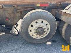 1994 PETERBILT 357 TRI ROLL OFF TRUCK VIN: 1XPAL60X2RN353155